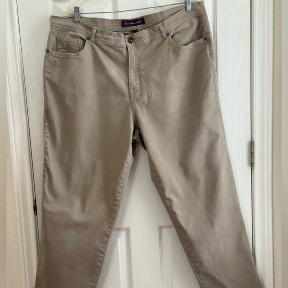 Gloria Vanderbilt Women's Straight Leg Jeans - Tan